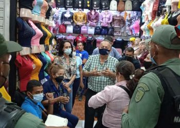 Comerciantes de la «Once con Once» en el centro de Valera pueden ser desalojados