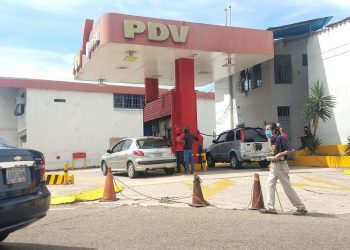 Tachirenses pagan la gasolina internacional más cara que en el resto del país