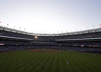 Jugadores presentan una propuesta a la MLB y la negociación continúa lejos del final