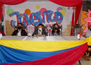 “La historia es repetitiva para negar a las naciones la libertad que buscan y darles la receta del fascismo”