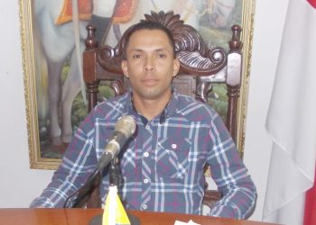 Sesión especial homenaje a los maestros en su día celebra Concejo de Rafael Rangel
