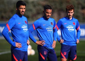 Simeone recupera a Griezmann un mes y diez días después