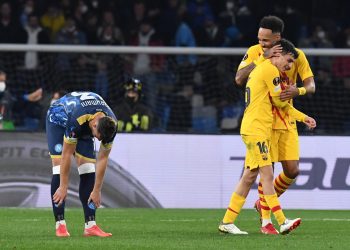 2-4. Un Barça ‘maradoniano’ se exhibe en Nápoles
