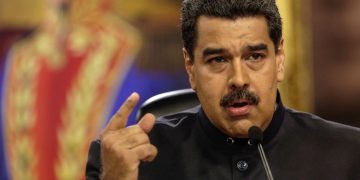 Una veintena de economistas piden a Maduro publicar el presupuesto nacional
