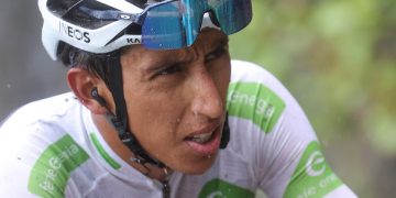 Egan Bernal con casi 20 huesos rotos: «Está siendo la carrera más dura»