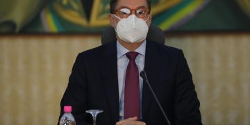 Venezuela acuerda con Irán ampliar el intercambio de hidrocarburos