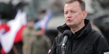 Llegan a Polonia cazabombarderos y helicópteros de EEUU