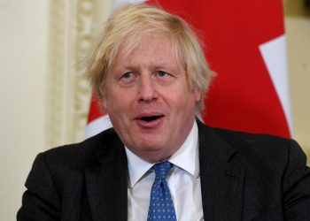 Johnson anuncia el envío de más armamento defensivo a Ucrania