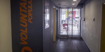 Más de 100 activistas renuncian al partido Voluntad Popular