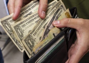 ¿Si pago algo de un dólar me aplicarán el Impuesto a las Grandes Transacciones Financieras?