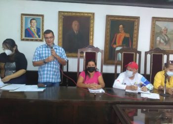 Como regalo a Valera, alcaldesa inaugurará farmacia social