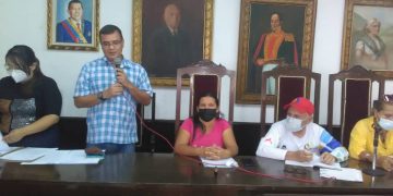 Como regalo a Valera, alcaldesa inaugurará farmacia social