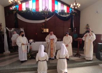 Jóvenes boconesas comienzan noviciado en Congregación de Santo Domingo
