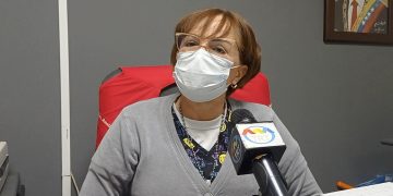 Autoridad de salud califica como «alarmista» el cierre de institución por presencia de un caso Covid-19