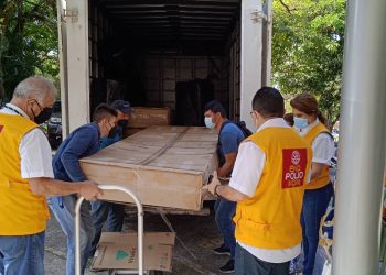Rotary Valle de Santiago dona seis camas para UCI COVID-19 del Hospital de San Cristóbal