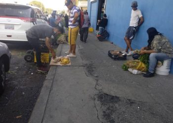 Vuelven a las calles del centro de Valera «verduleros»