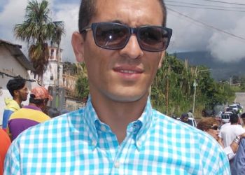 Realizan pica y poda de árboles que representaban peligro para líneas eléctricas en Sucre