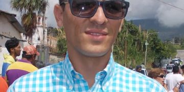 Realizan pica y poda de árboles que representaban peligro para líneas eléctricas en Sucre