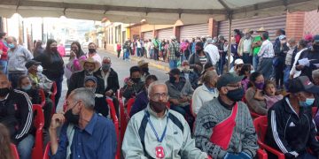 Más de 370 pensionados y jubilados reciben tarjetas de débito en Boconó