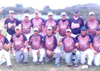 Bravos gana campeonato de la liga de softbol «Nuestra Señora del Carmen”