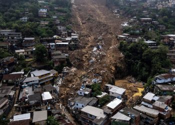 La tragedia por las lluvias torrenciales en Río de Janeiro supera el centenar de muertos