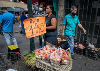 La dolarización venezolana, un salvavidas ante la inflación