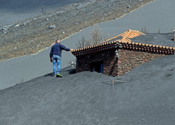 Un mundo de ceniza en La Palma (España) dos meses después del volcán