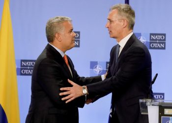 Duque y la OTAN tratan apoyo ruso y chino al “régimen represivo” de Venezuela