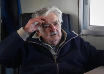 Mujica confía en el «viento fresco» que Gabriel Boric llevará a Chile