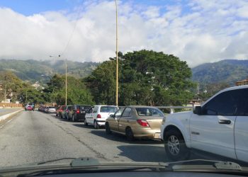 Llegó gasoil, pero falta la gasolina dejando sin transporte público a Mérida