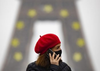 Francia eliminará la mascarilla y el certificado covid el 14 de marzo