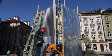 Rusia bombardea Leópolis con misiles lanzados desde el Mar Negro, según Kiev