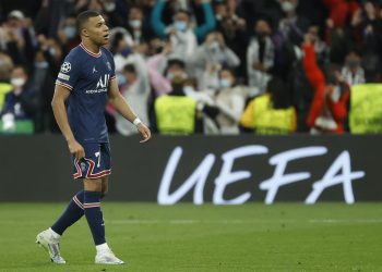Mbappé asume fracaso de no ganar la Champions y agradece apoyo hinchas PSG