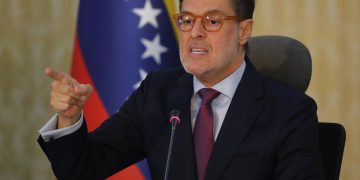 Venezuela recibe 69 toneladas de medicamentos de China