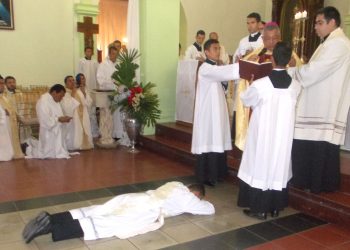 Celebran los dos años de la ordenación sacerdotal de Lenín José García Hernández