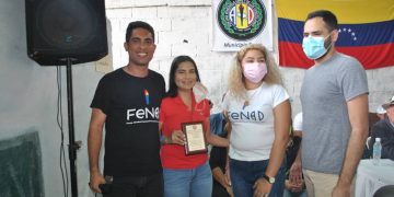 Rodolfo Paredes: Dirigentes estudiantiles de Trujillo reconocieron labor que ha cumplido Lustay Franco en AD