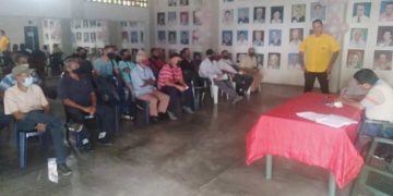 Alcaldía de Carvajal se reúne con transportistas para mejorar el servicio