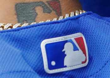 La MLB pospone hasta el 14 de abril el inicio de la temporada y cancela dos series más