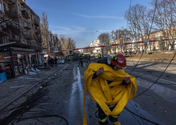 Nueve muertos en un ataque ruso contra una torre de TV en el norte de Ucrania