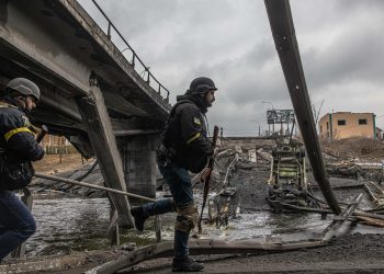 Noveno día de invasión: ataque ruso contra la mayor central nuclear de Europa