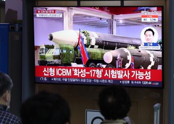Pionyang subraya su desacuerdo del diálogo lanzando primer misil intercontinental en 5 años