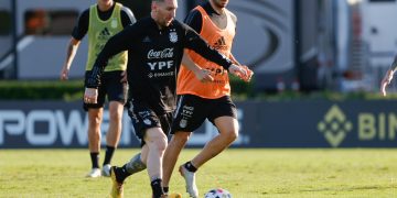 Messi vuelve a entrenarse y se perfila como titular ante Venezuela