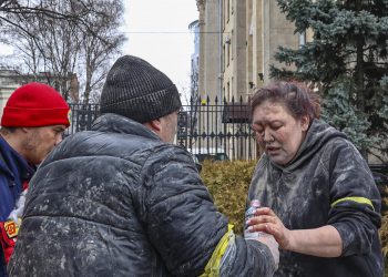 Un nuevo bombardeo ruso en Járkov deja al menos 10 muertos y 35 heridos