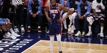 LeBron y Durant se lucen, Mavs sobreviven y Sixers ganan sin Embiid y Harden