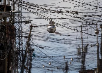 Tres años después del gran apagón, Venezuela no ve luz al final del túnel