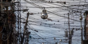 Tres años después del gran apagón, Venezuela no ve luz al final del túnel