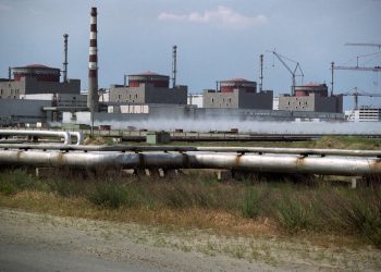Las tropas rusas ocupan la central nuclear de Zaporiyia en Ucrania