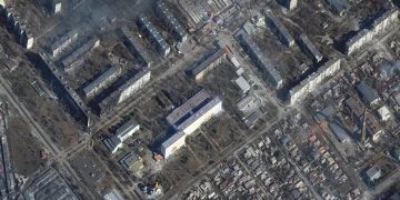 Zelenski: el terror de Mariúpol será recordado en los siglos venideros