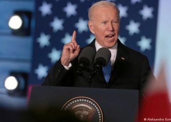 Joe Biden dice que Vladimir Putin «no puede permanecer en el poder»