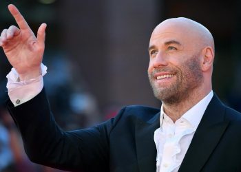 John Travolta y Lupita Nyong’o, entre los famosos que entregarán los Óscar